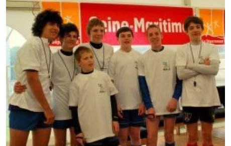 Les jeunes arbitres du RCY au Marcel Sense...